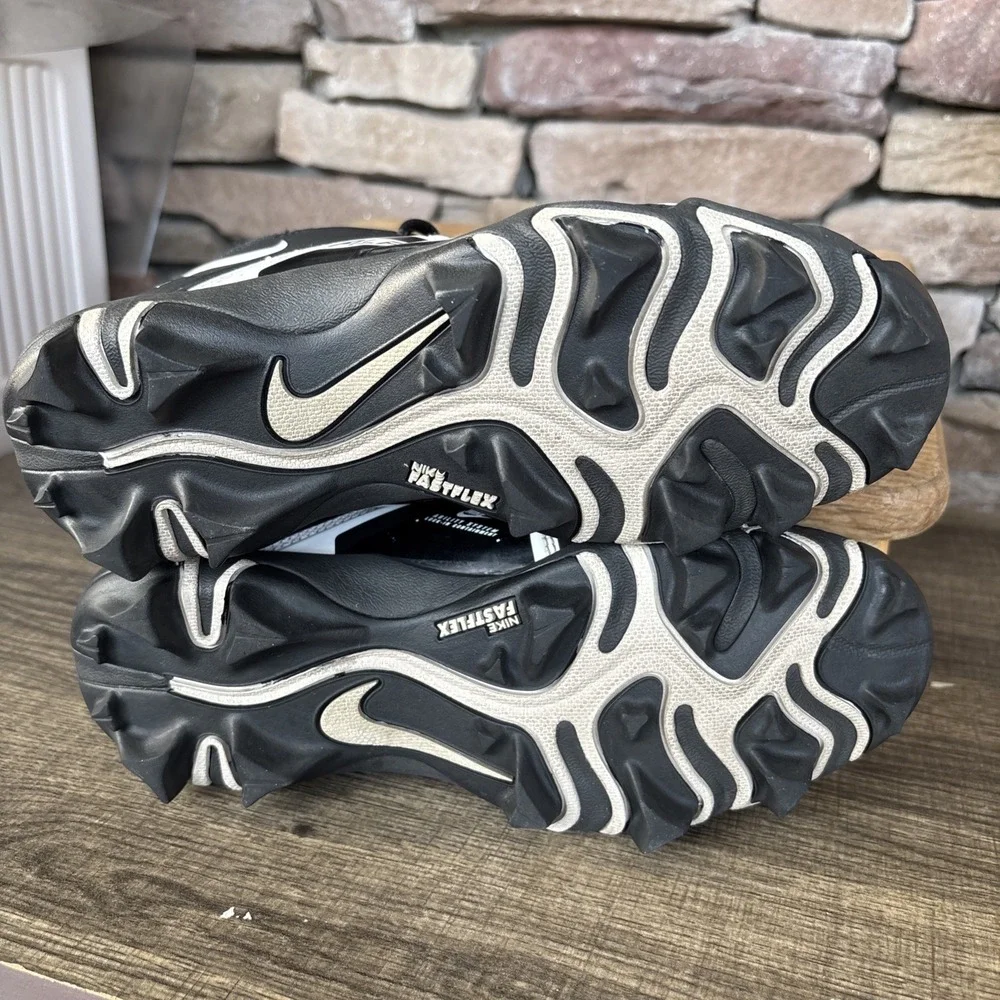 Nike Alpha Fastflex Youth Boys Football Cleats 4Y Black White CV0581-001 - Picture 12 of 12